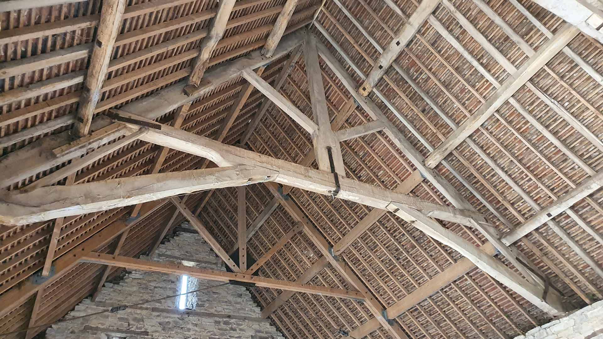 barn internal structure